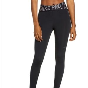 Nike pro fit twist leggings